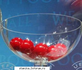 jucatori >>^ iulian(fc sevilla)
 milano)
 >>^andy(fc iulian (fc sevilla) - 
 lucian (inter milano) -